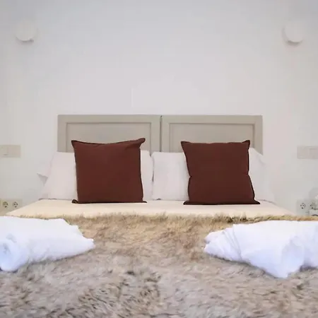 Holidays2malaga Azucena Central French Balcony Apartment Malaga
